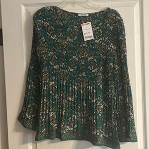 NWT Max Studio Print Pleated Top